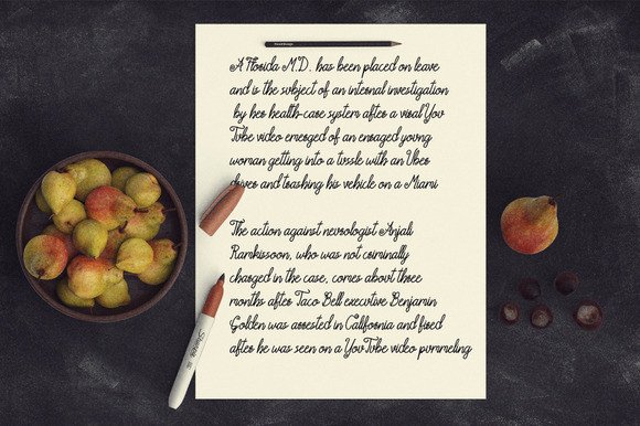 Acarita Font - Preview 1