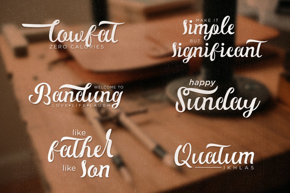Gloster Font - Preview 3