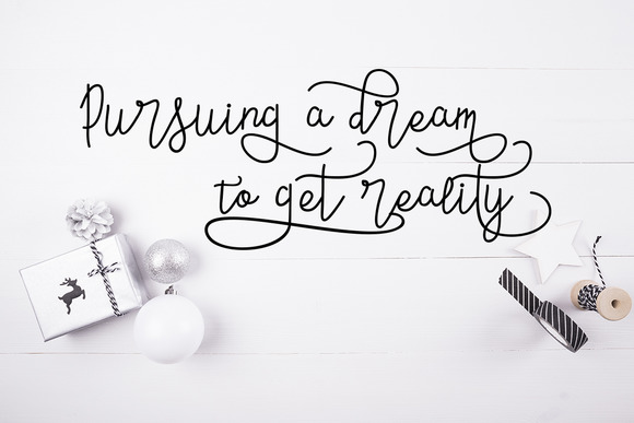 Contento Script Font - Preview 5