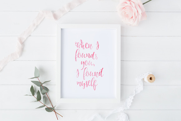 Caricia Font - Preview 5