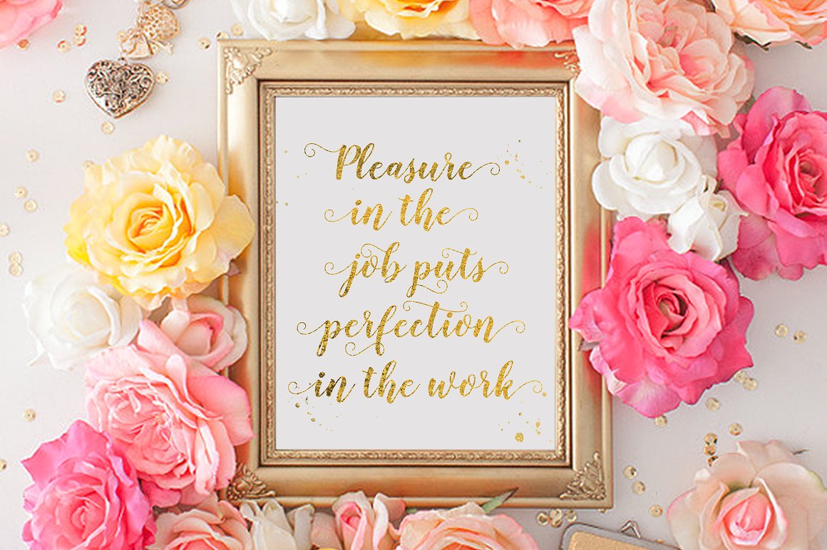 Delighted Font - Preview 3