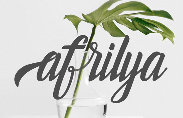 Holidays Typeface Font - Preview 2