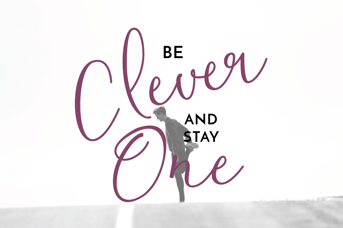Clover Font - Preview 4