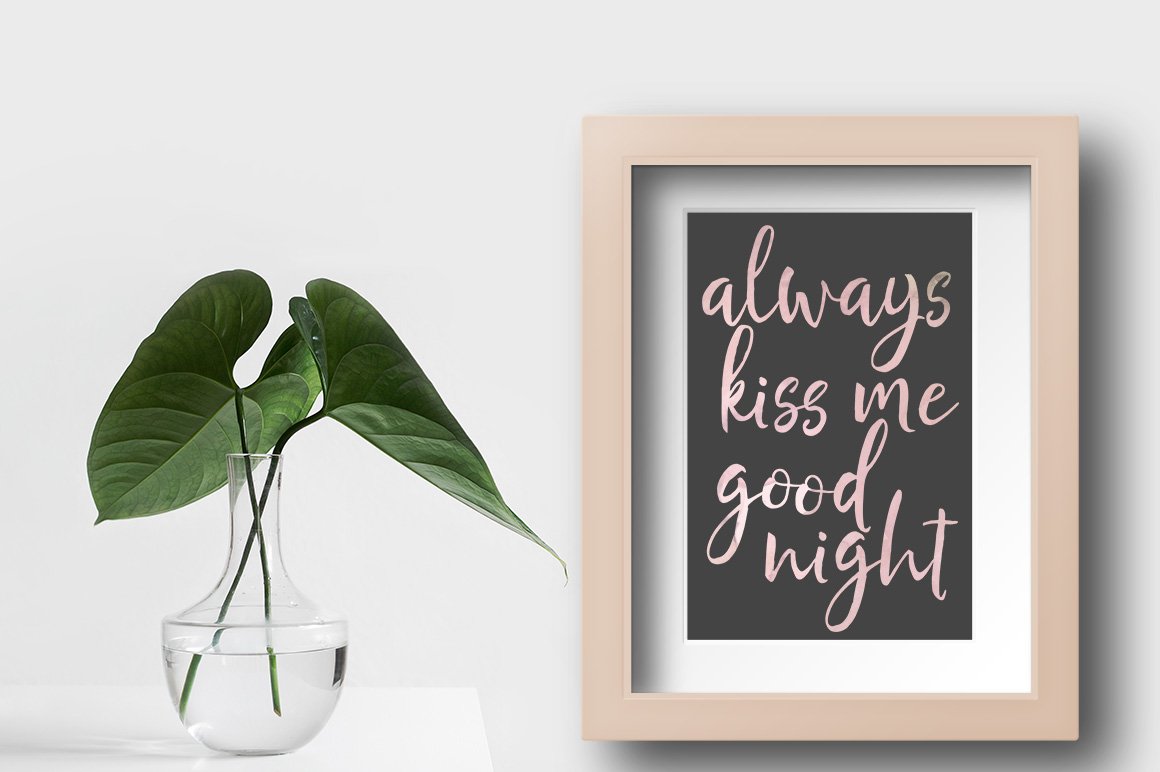 Bronetto Font - Preview 1