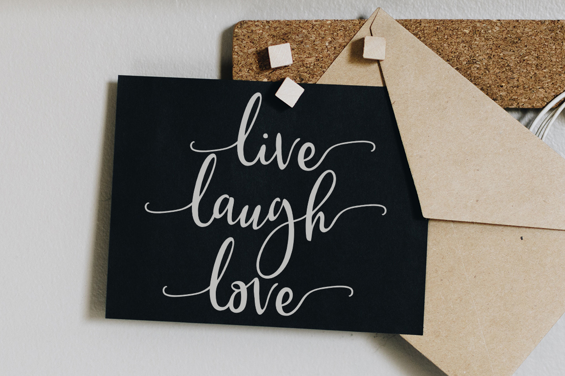 Brittania Script Font - Preview 6