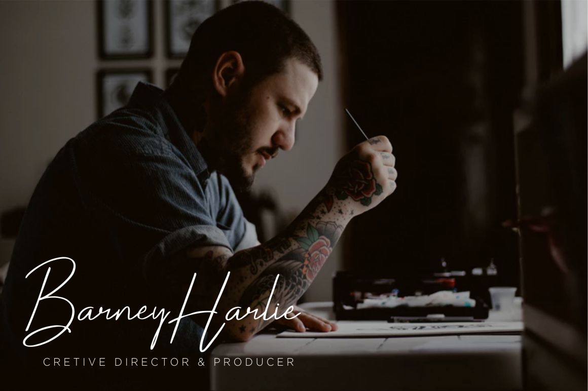 Darcey Oliver Font - Preview 1