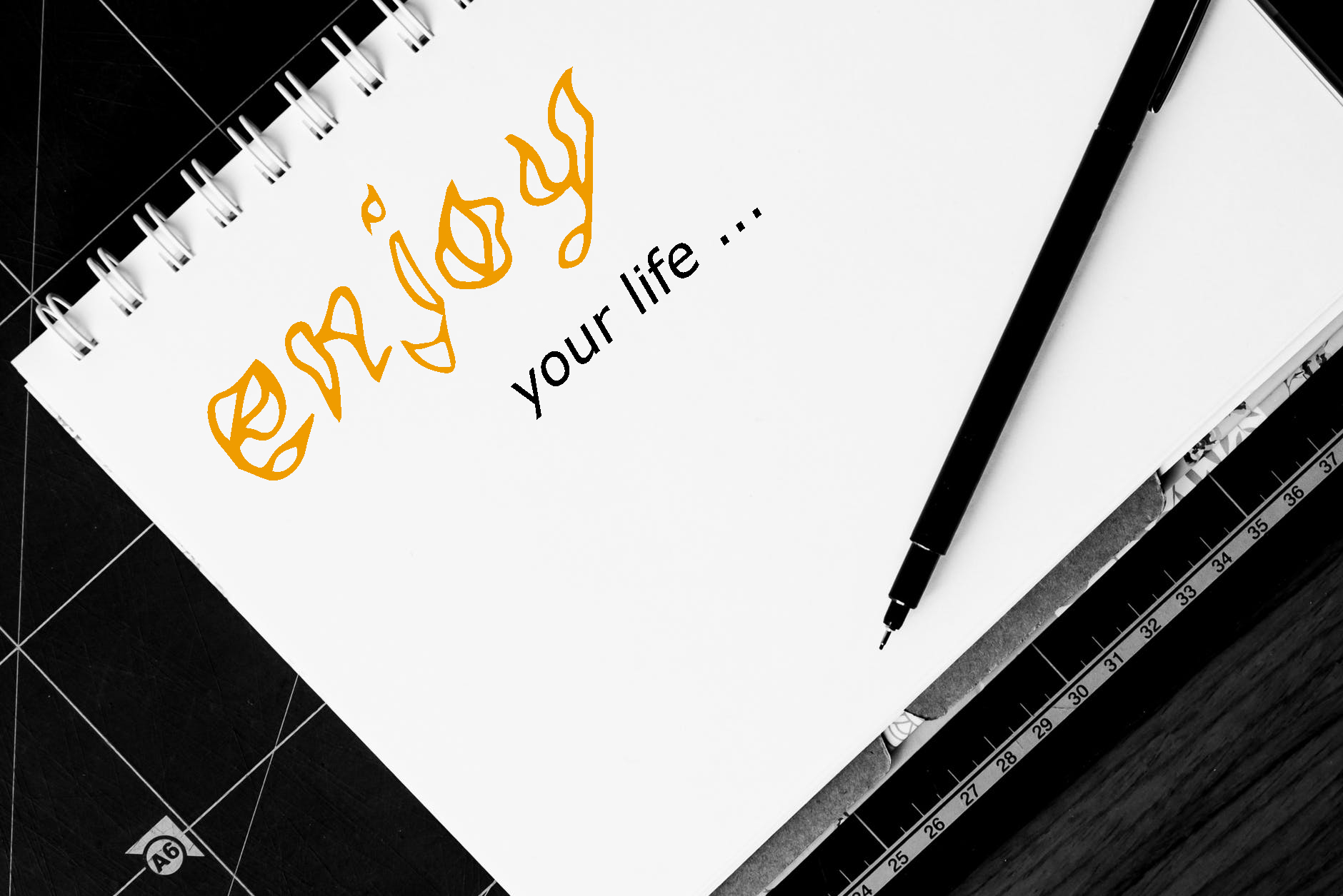 Meusaneut Font PNG with transparent background - Preview 1