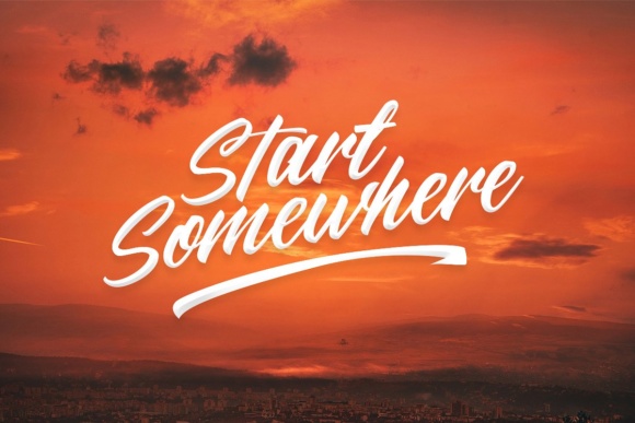 Larizo Script Font PNG with transparent background - Preview 1