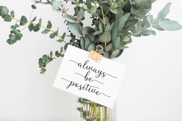 Beautilla Script Font - Preview 4