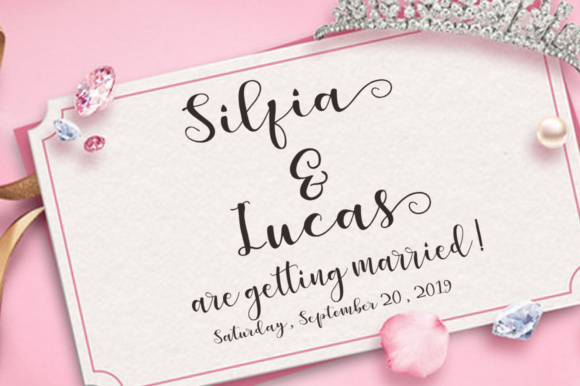 Britnees Script Font - Preview 1