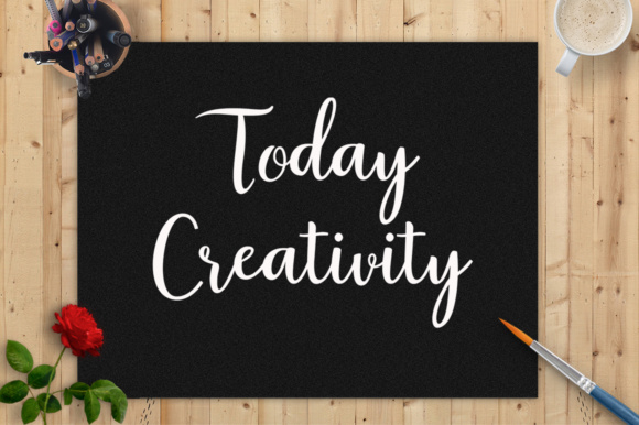 Daylily Script Font - Preview 3