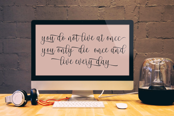 Almonds Script Font - Preview 3