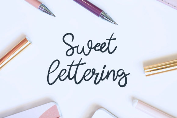 Butterfly Script Font - Preview 1