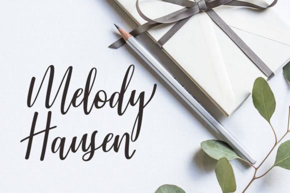 Dollygirl Font - Preview 1