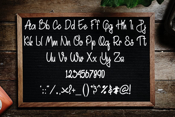 Akhadias Font - Preview 2