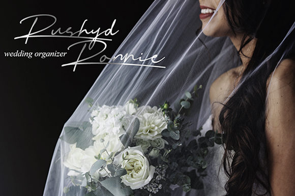 Leslies Script Font PNG with transparent background - Preview 3