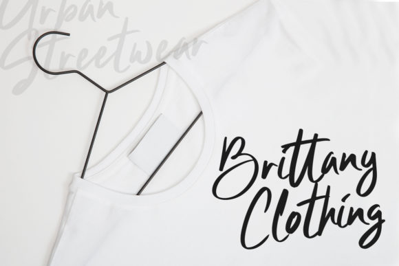 Clattering Font - Preview 1