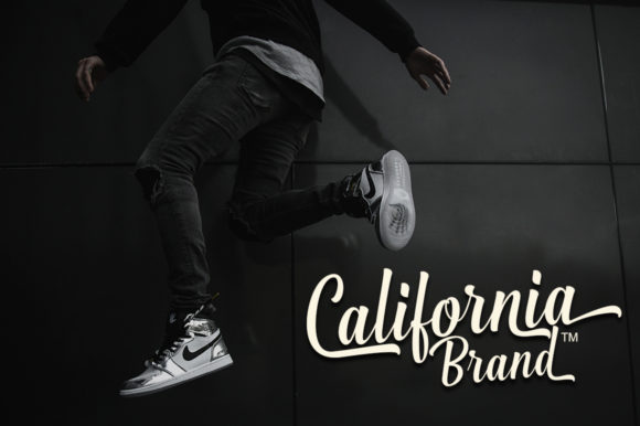 Greenlight Script Font - Preview 4