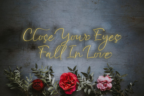 Atlantic Script Font - Preview 6
