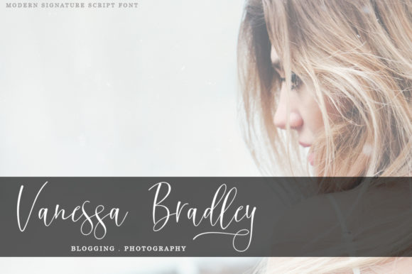 Distoria Script Font - Preview 5