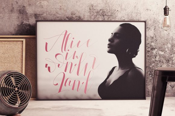 Boutique Paris Font - Preview 1