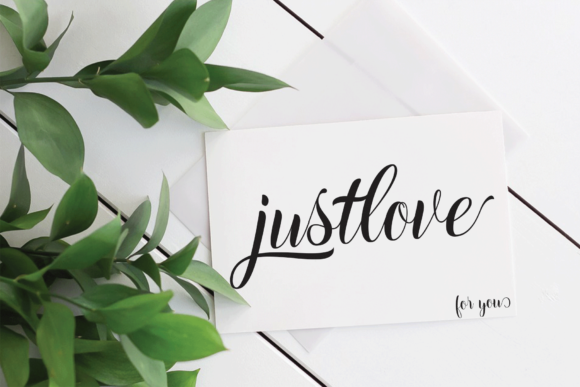 Bought Font - Preview 3