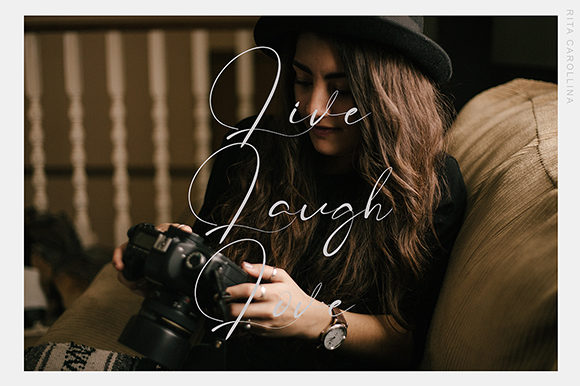 Rita Carollina Font PNG with transparent background - Preview 4