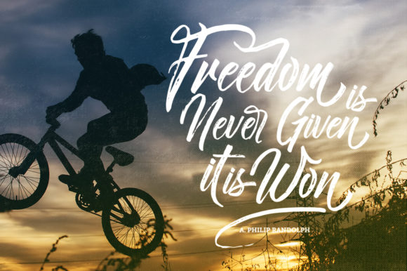 Novitha Font PNG with transparent background - Preview 1