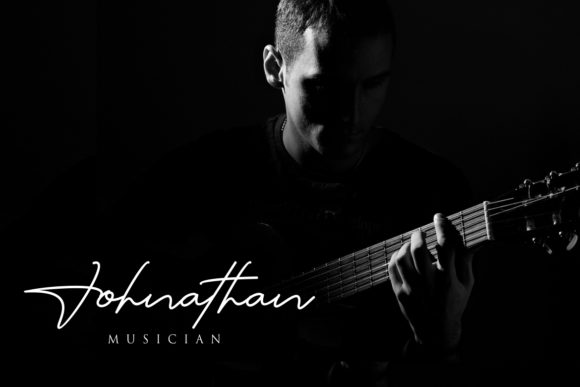 Austin Capittal Font - Preview 1