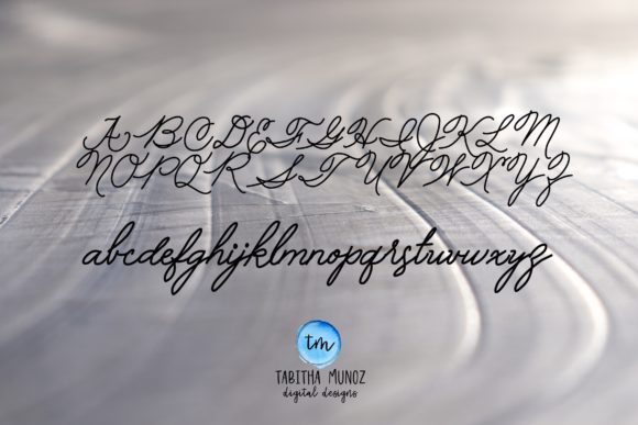 Grandma Suzy Font - Preview 1