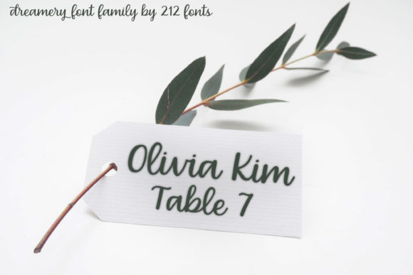Dreamery Family Font - Preview 6