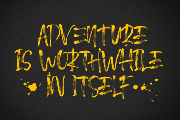 December Brush Font - Preview 3