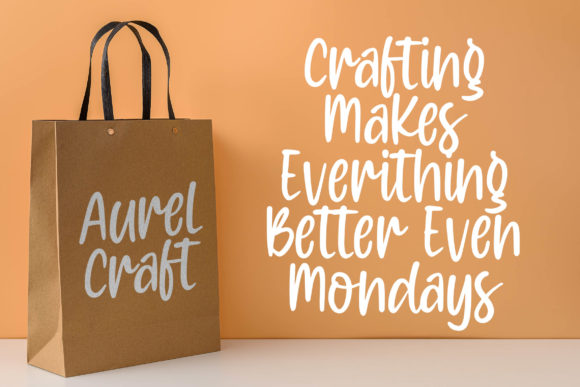 Crocodelo Font - Preview 1