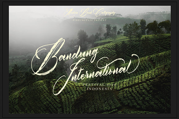 Austin Font - Preview 3