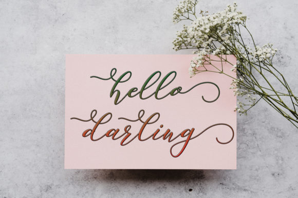 Girl Love Font - Preview 2