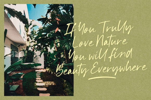 Mystique Font font preview - 4