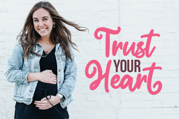 Regitta Font PNG with transparent background - Preview 2