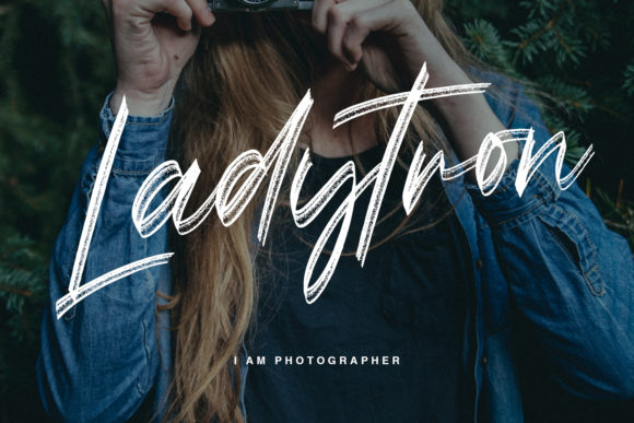 Querins Font PNG with transparent background - Preview 4