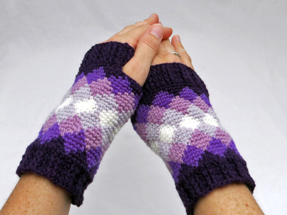 Women's Diamond Fingerless Mitts