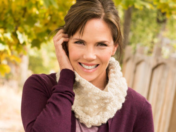 Petite Bobble Cowl