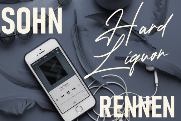 Bandung Signature Font - Preview 4