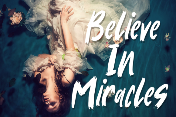 Amazing Books Font - Preview 1