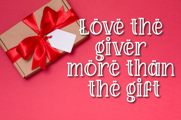 April Love Font - Preview 2