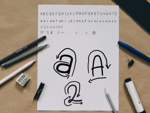 Lavendoor Font PNG with transparent background - Preview 1