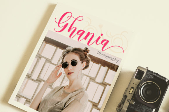 Monisa Font PNG with transparent background - Preview 1