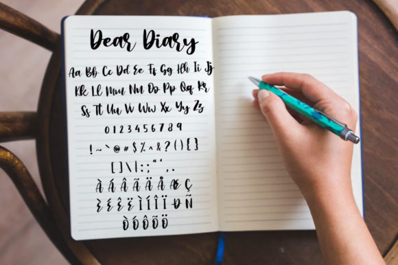 Dear Diary Font - Preview 4