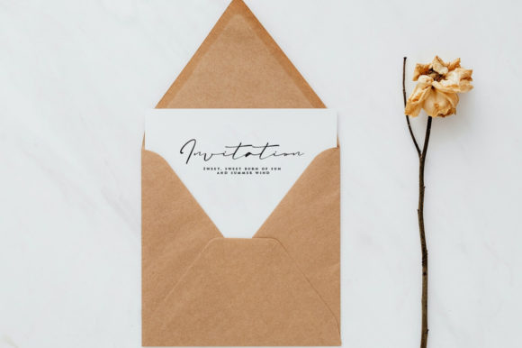 Amanda Font - Preview 4
