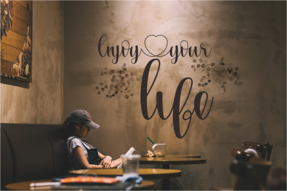 Lovea Hegena Font PNG with transparent background - Preview 3