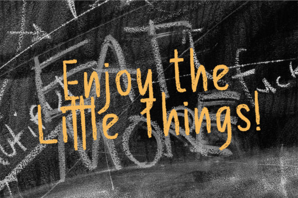 Chalkboard Font - Preview 6