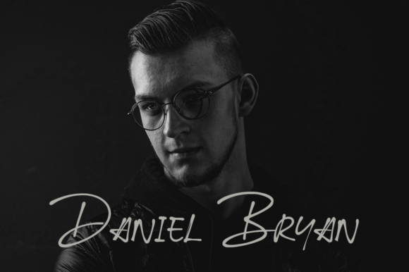 Ballpoint Signature Font - Preview 5